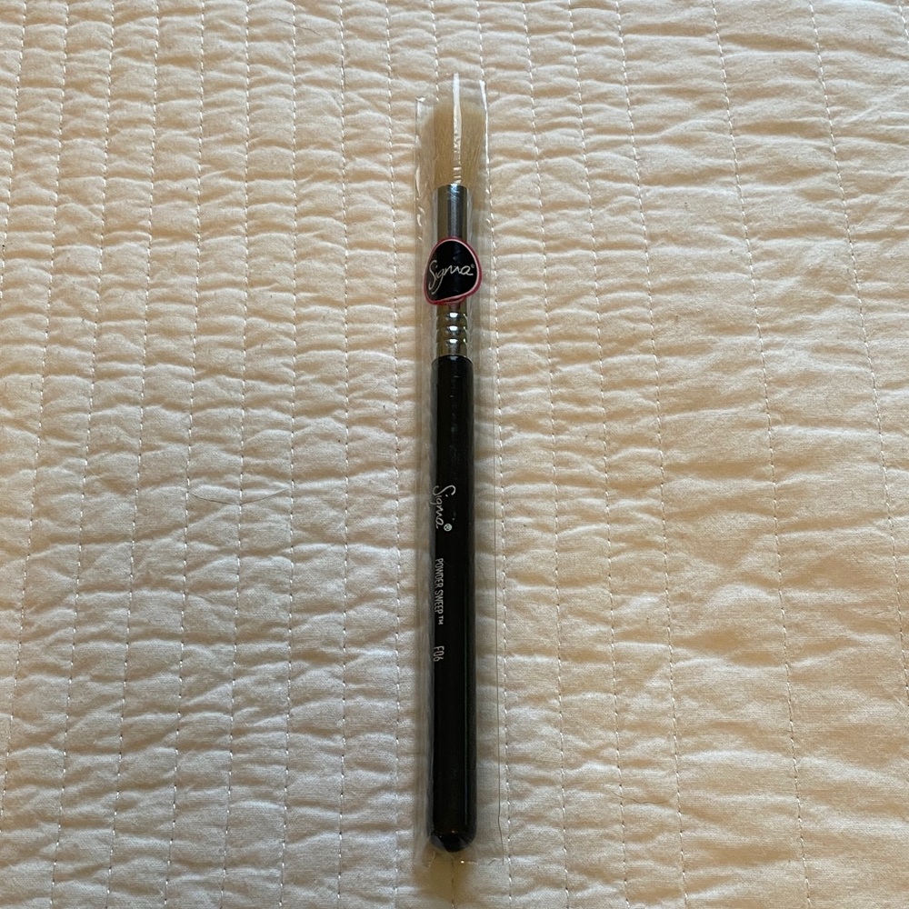 Sigma Beauty F06 Powder Sweep Makeup Brush